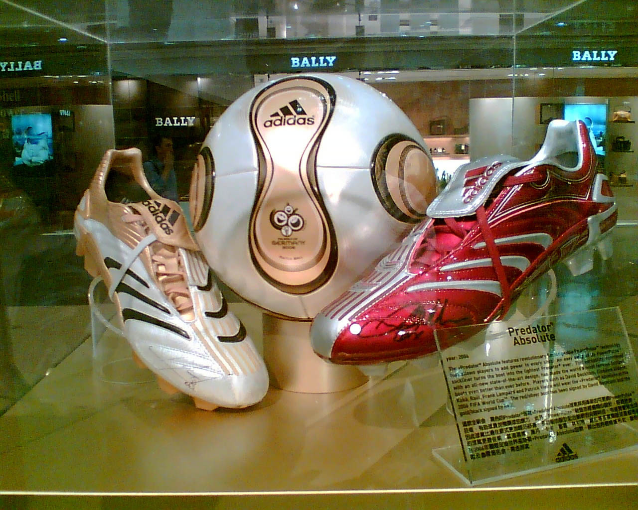 Adidas Predator Absolute with the 2006 World Cup Adidas match ball. Image Source: By Chong Fat at Chinese Wikipedia