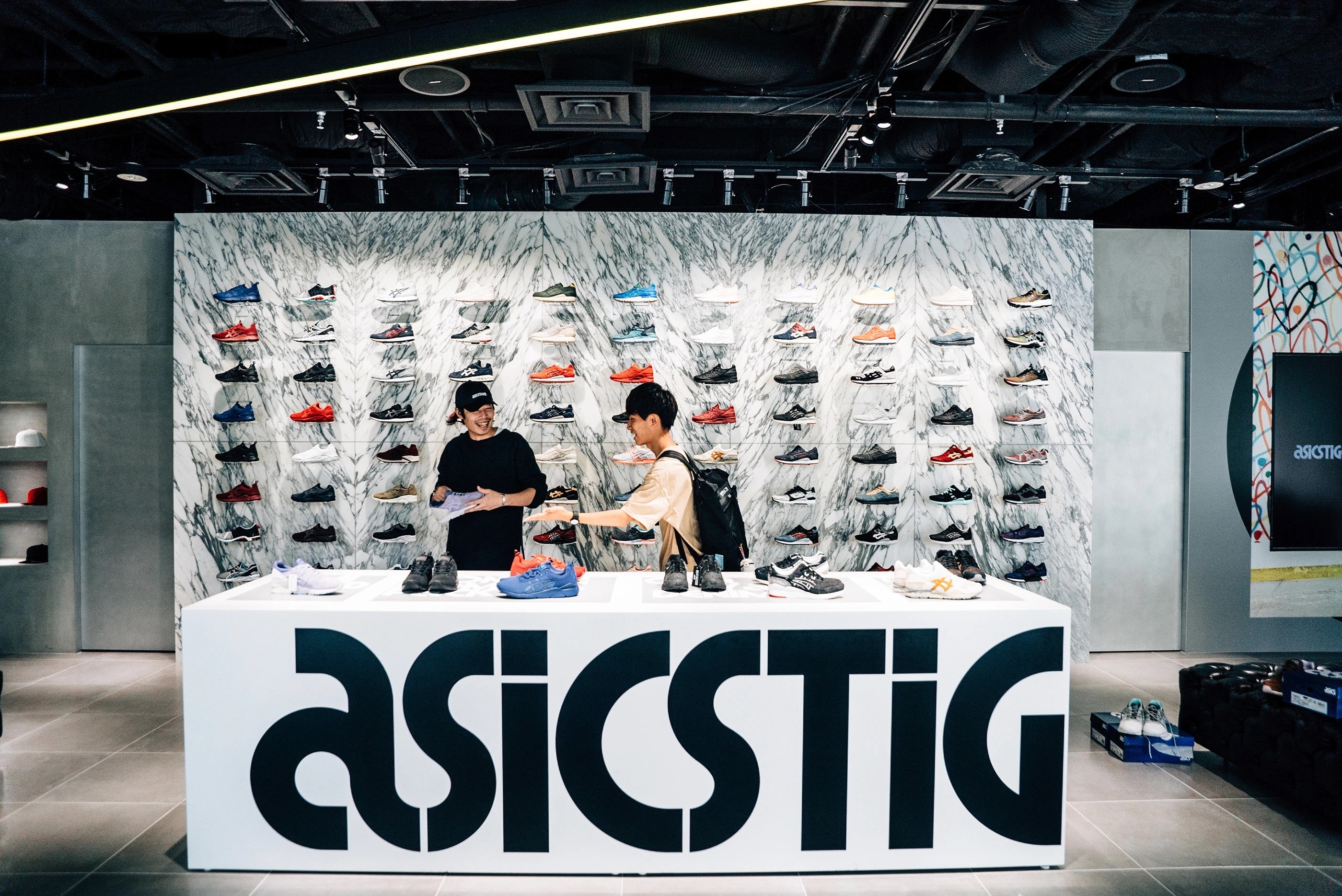 Asics tiger BMD store 01