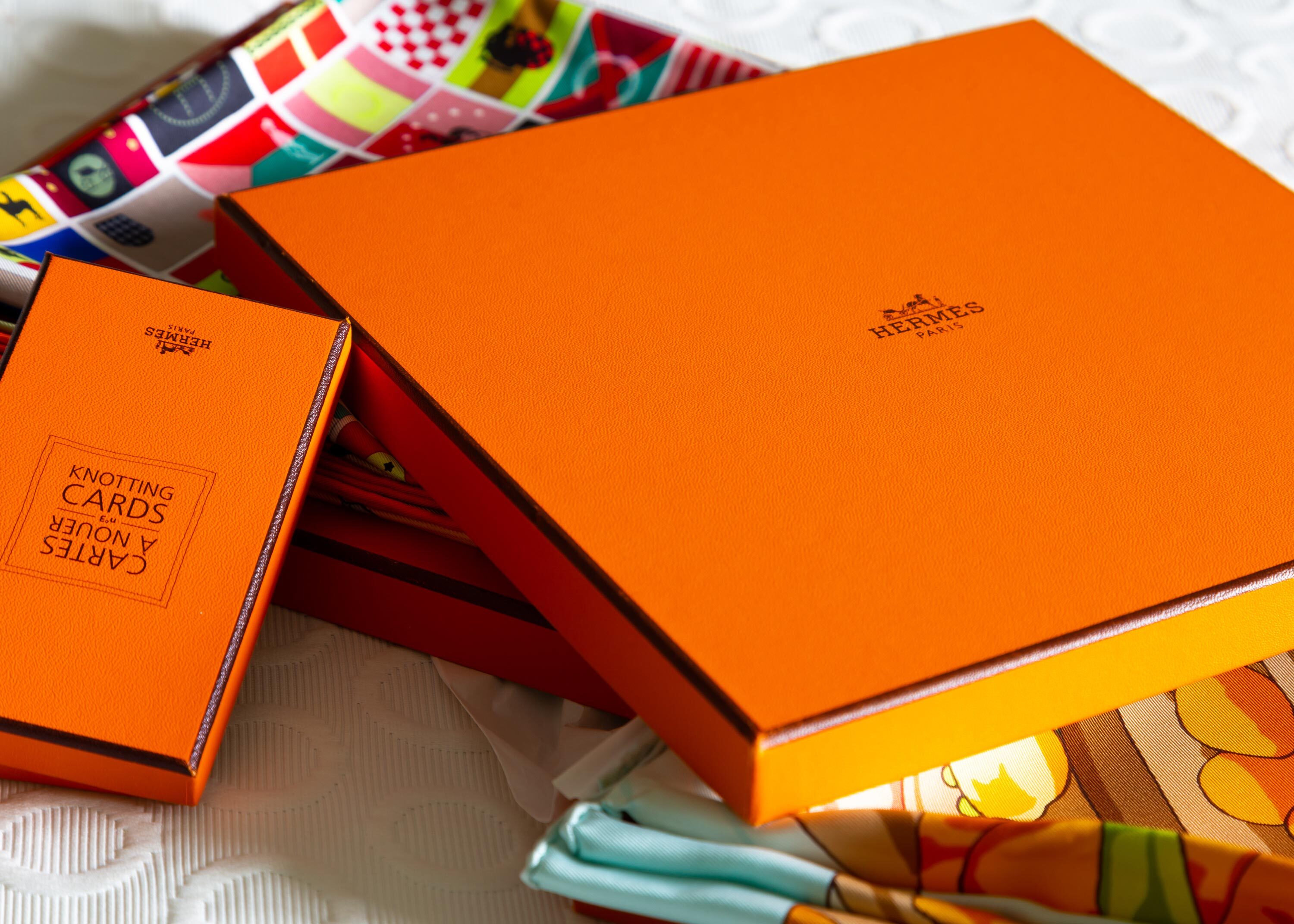 Hermès packaging turns orange out of wartime need