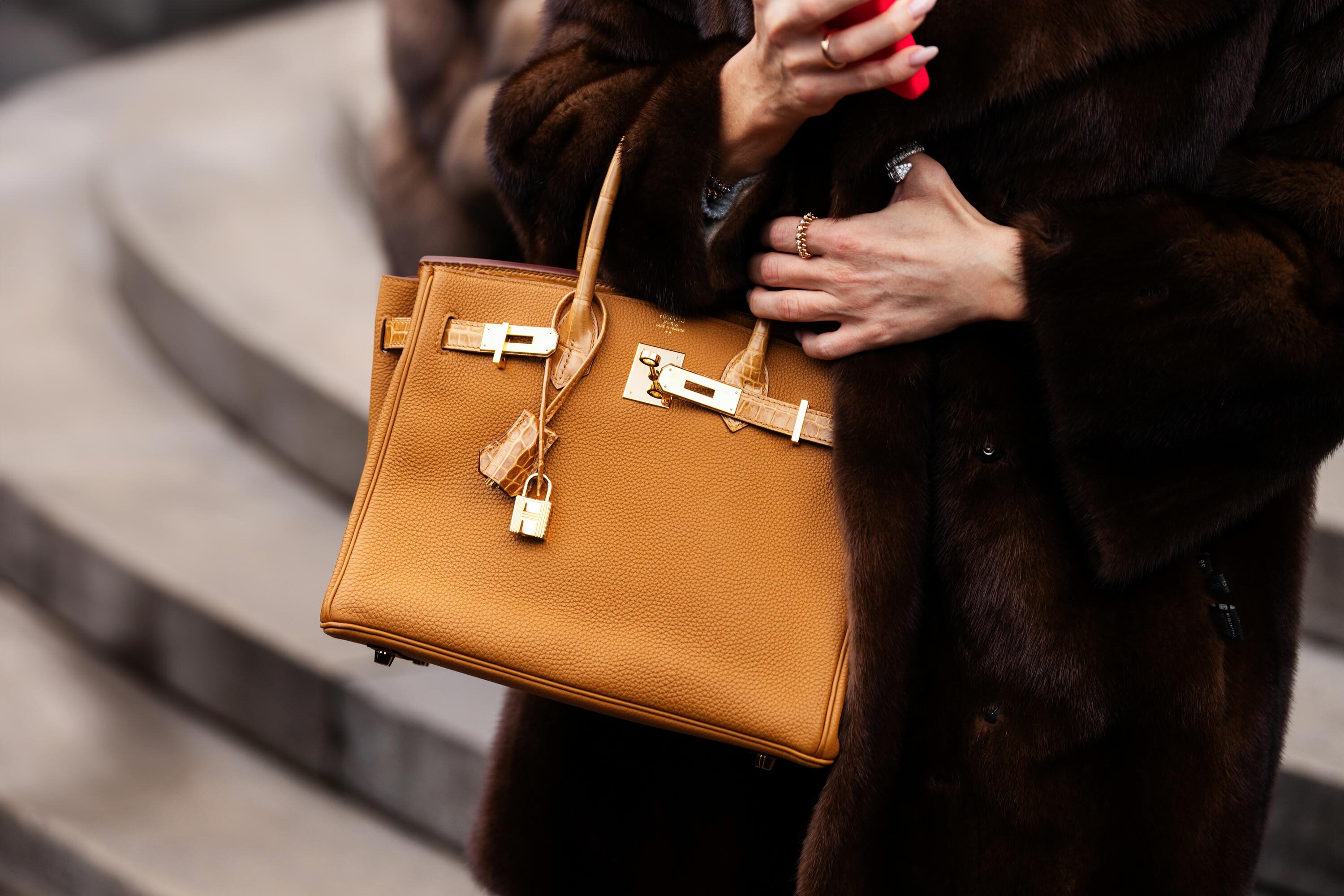 Hermès renames the Sac à Dépêches the Kelly bag