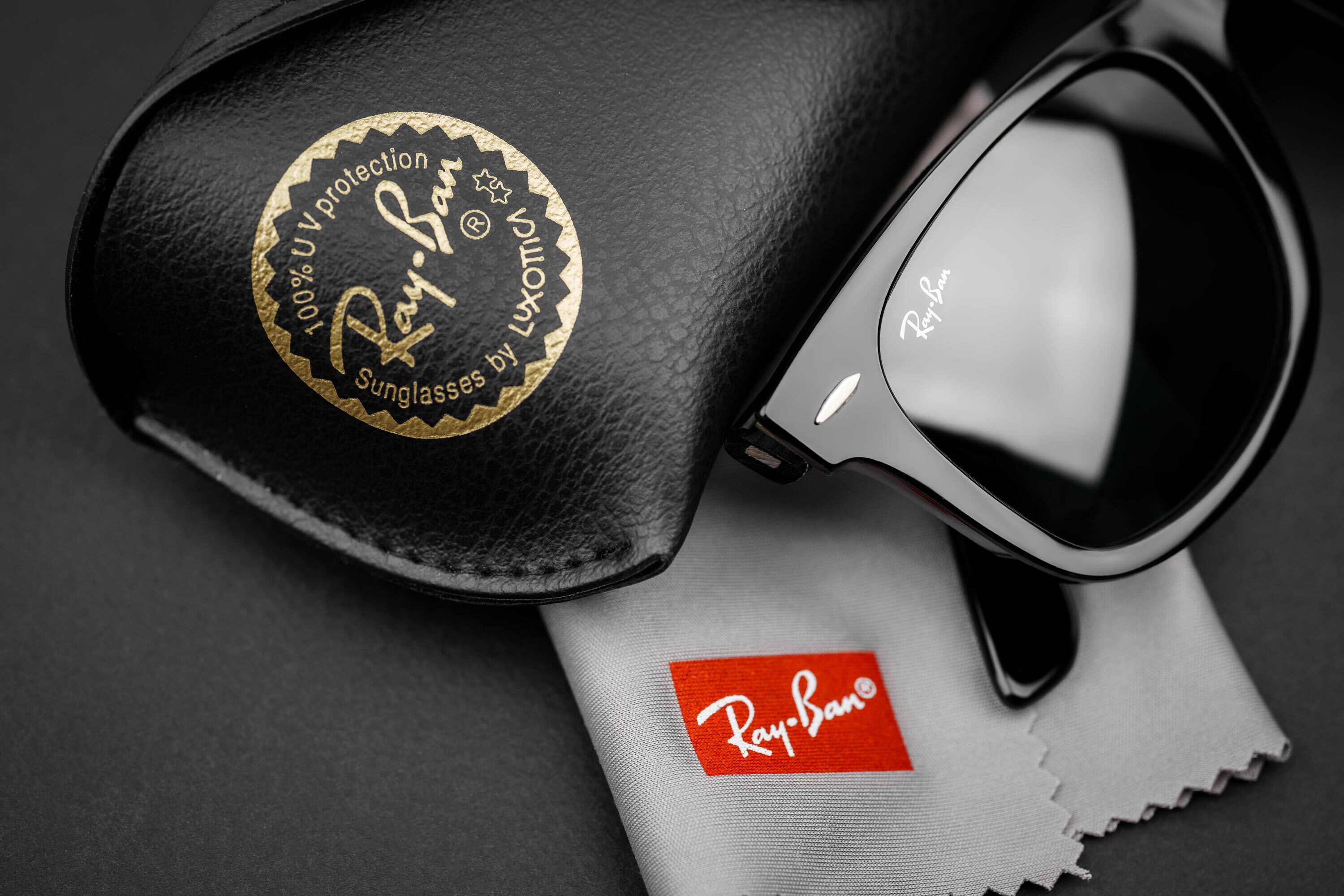 Ray-Ban