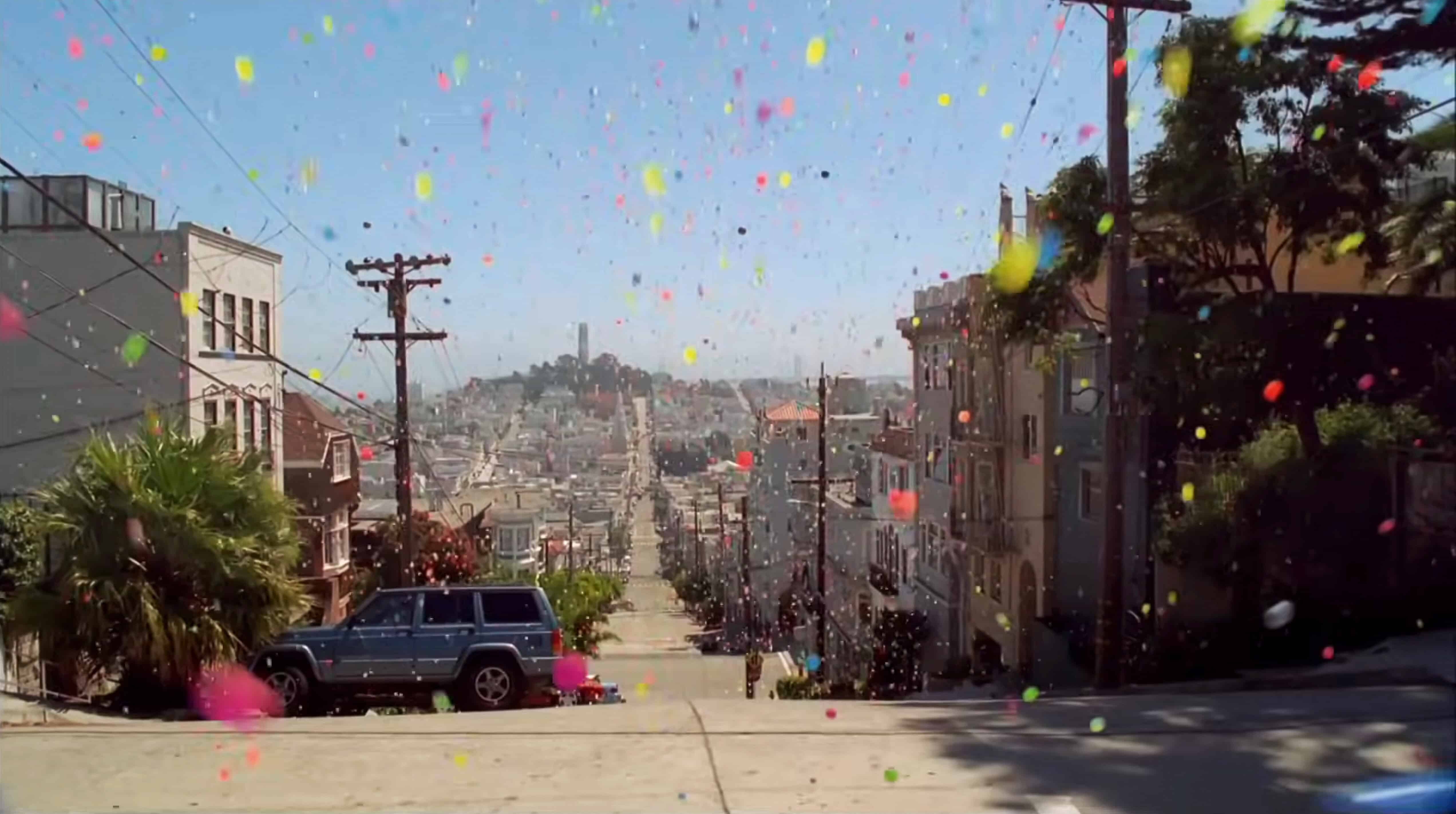 Sony Bravia bounces 250,000 balls down the hills of San Francisco