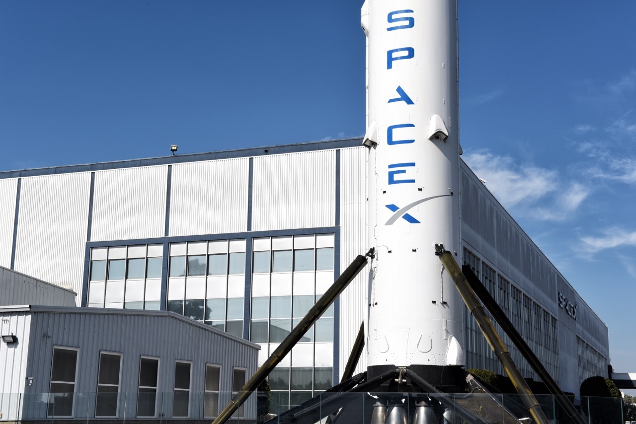 SpaceX heads for the largest IPO in history