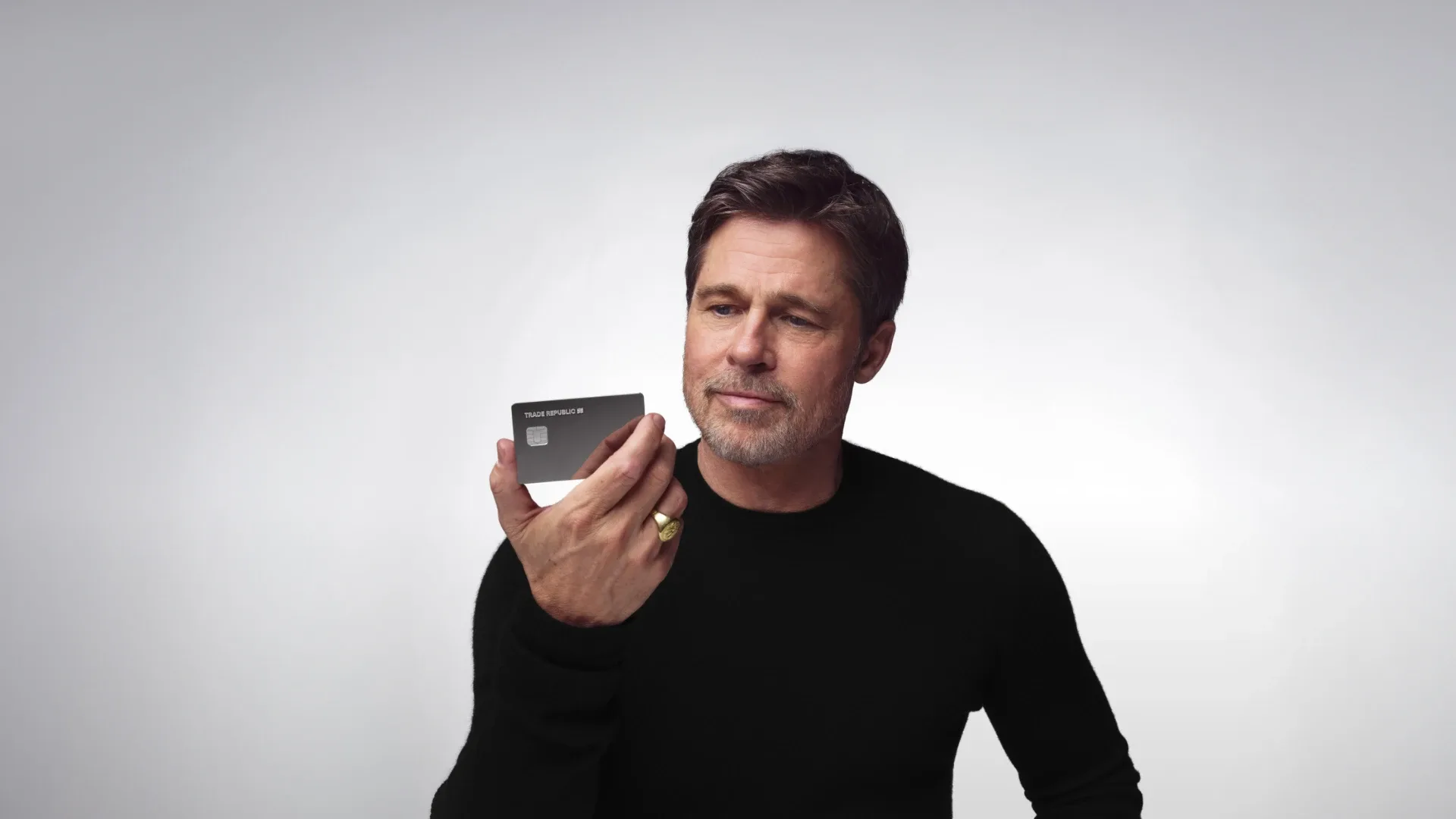 Brad Pitt says nothing for Trade Republic
