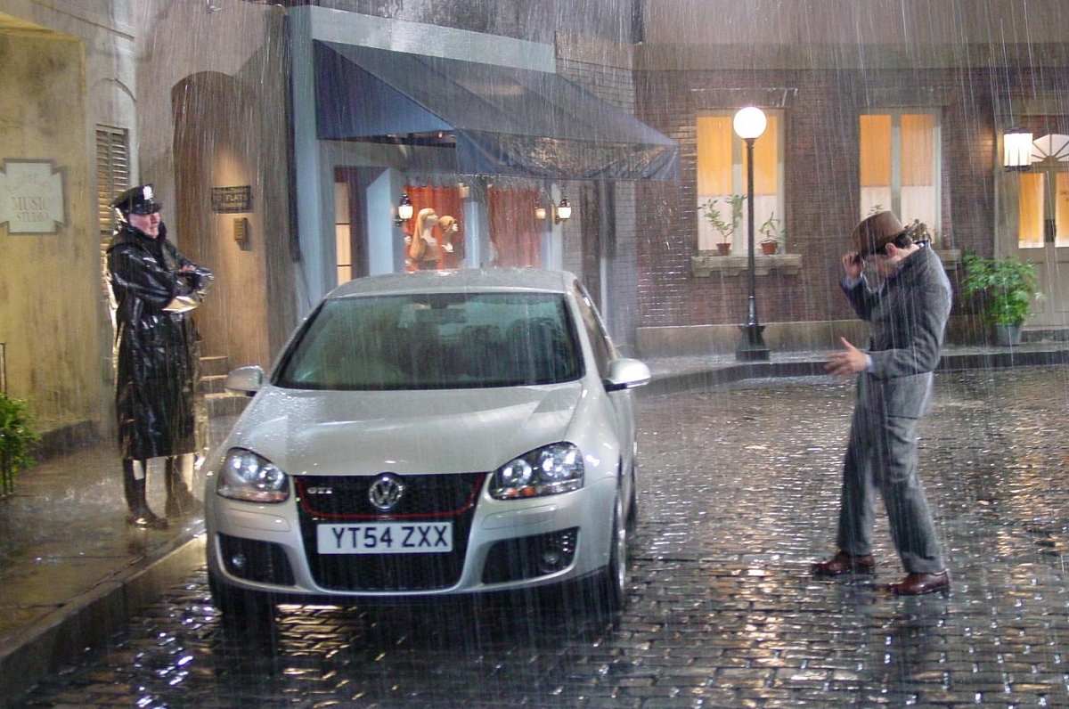 Gene Kelly breakdances for the new Volkswagen Golf GTI